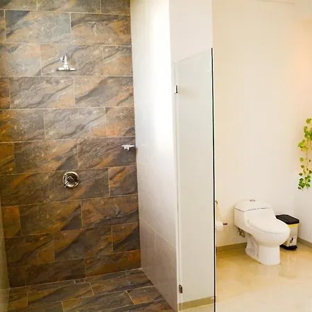 Сasa de vacaciones Exclusiva De 5 Habitaciones, Con Piscina Y Playa Privada
