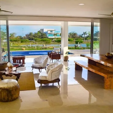 Exclusiva De 5 Habitaciones, Con Piscina Y Playa Privada Cartagena